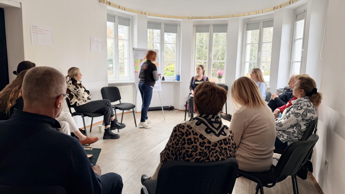 rozmowa o miejscach wspólnych podczas warsztatu - akcja Masz Głos 2026